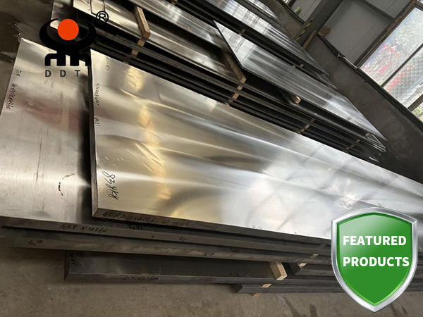 Titanium alloy plate