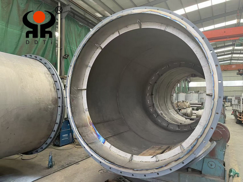 Titanium storage tank